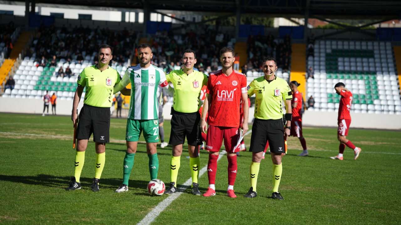 Muğlaspor, Lig Lideri Batman Petrolspor’u  2-0 Mağlup Ederek Puansız Gönderdi 16